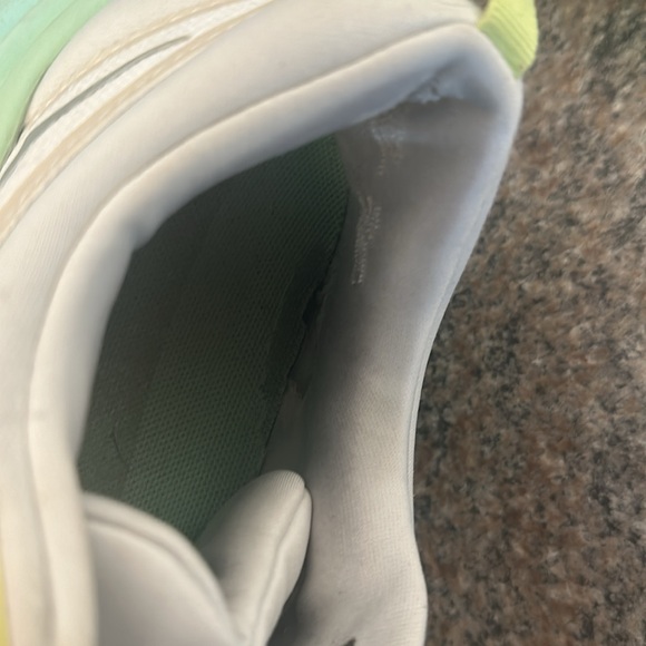 Hola Bondi 8 Womens 10 wide Running Nurse Shoe - Picture 4 of 6